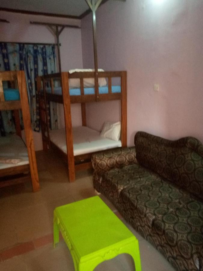 Kicec Bar And Guest House Airport Dar es Salaam Buitenkant foto