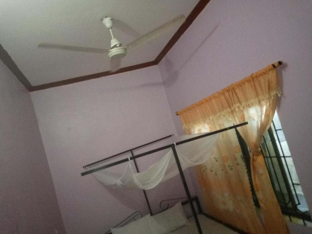 Kicec Bar And Guest House Airport Dar es Salaam Buitenkant foto