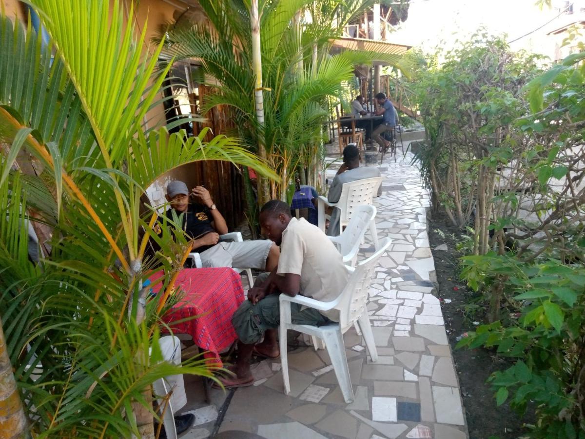 Kicec Bar And Guest House Airport Dar es Salaam Buitenkant foto